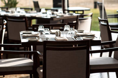 How to Choose Restaurant Seating: 6 Questions to Ask Yourself